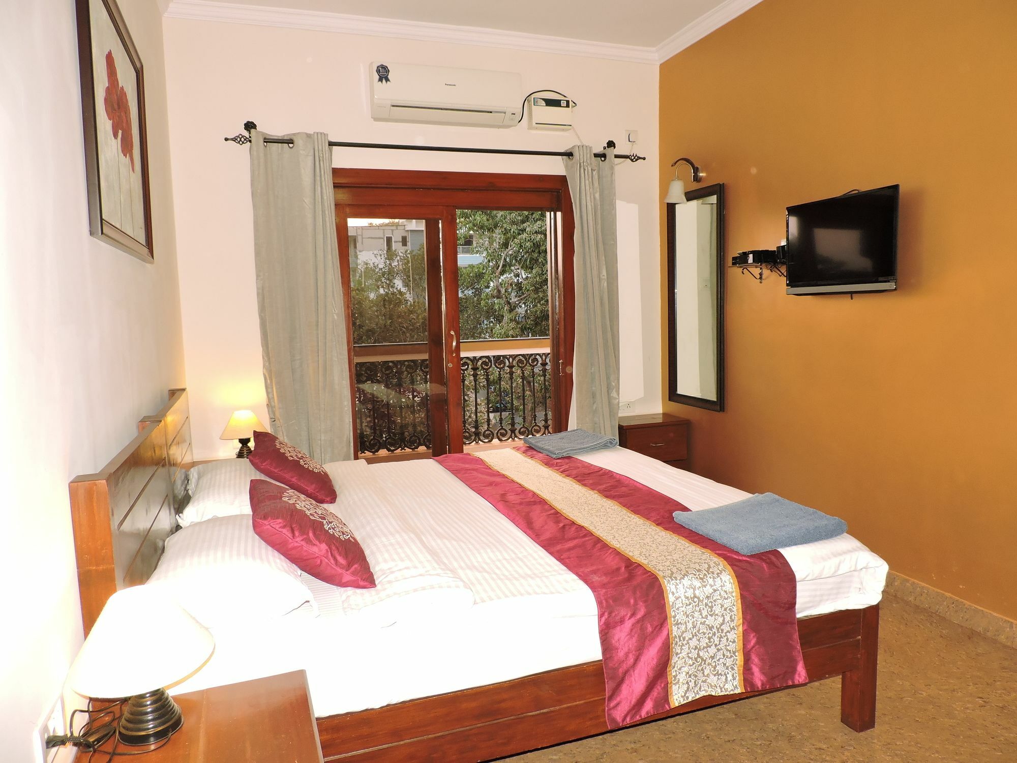 แฟ็บโฮเต็ล ไมตรี สวีท ลีฟวิง Hotel บากา ภายนอก รูปภาพ