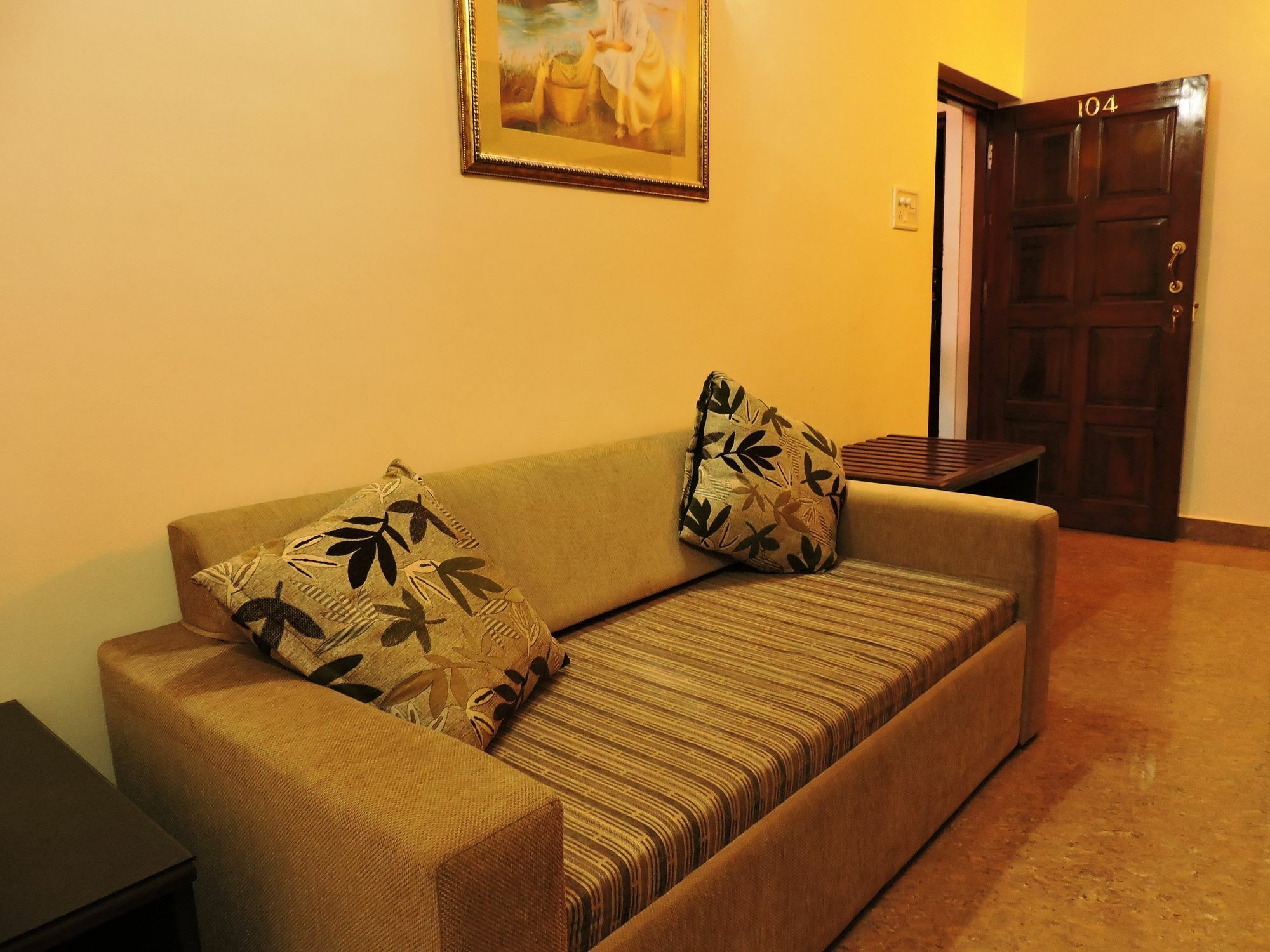 แฟ็บโฮเต็ล ไมตรี สวีท ลีฟวิง Hotel บากา ภายนอก รูปภาพ