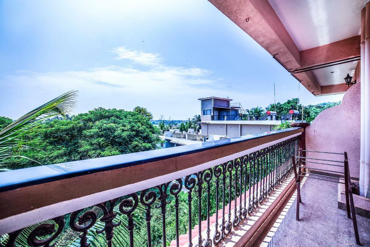 แฟ็บโฮเต็ล ไมตรี สวีท ลีฟวิง Hotel บากา ภายนอก รูปภาพ